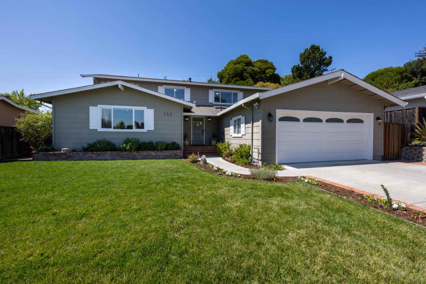 932 Pleasant Hill RD