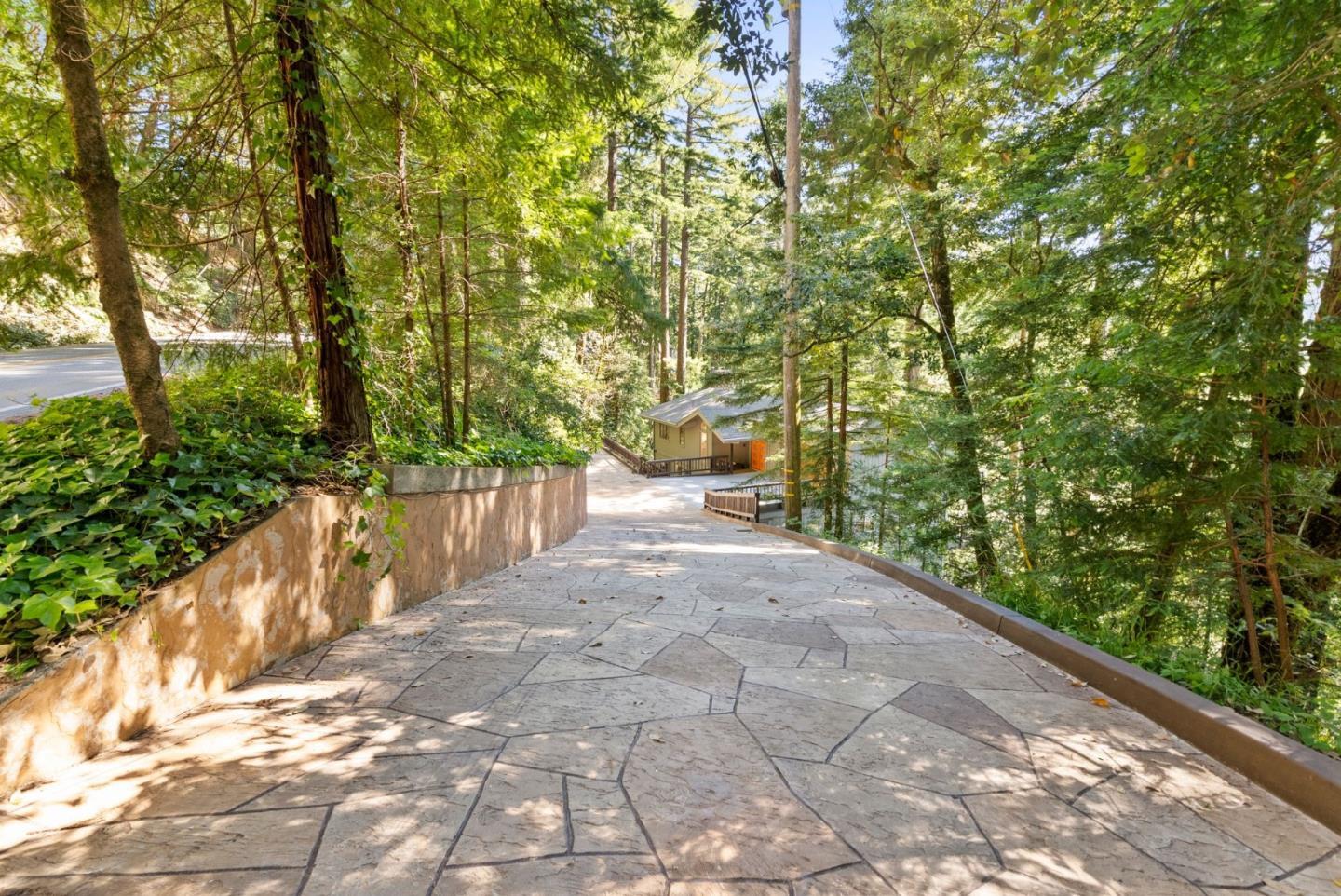 14732 Skyline BLVD