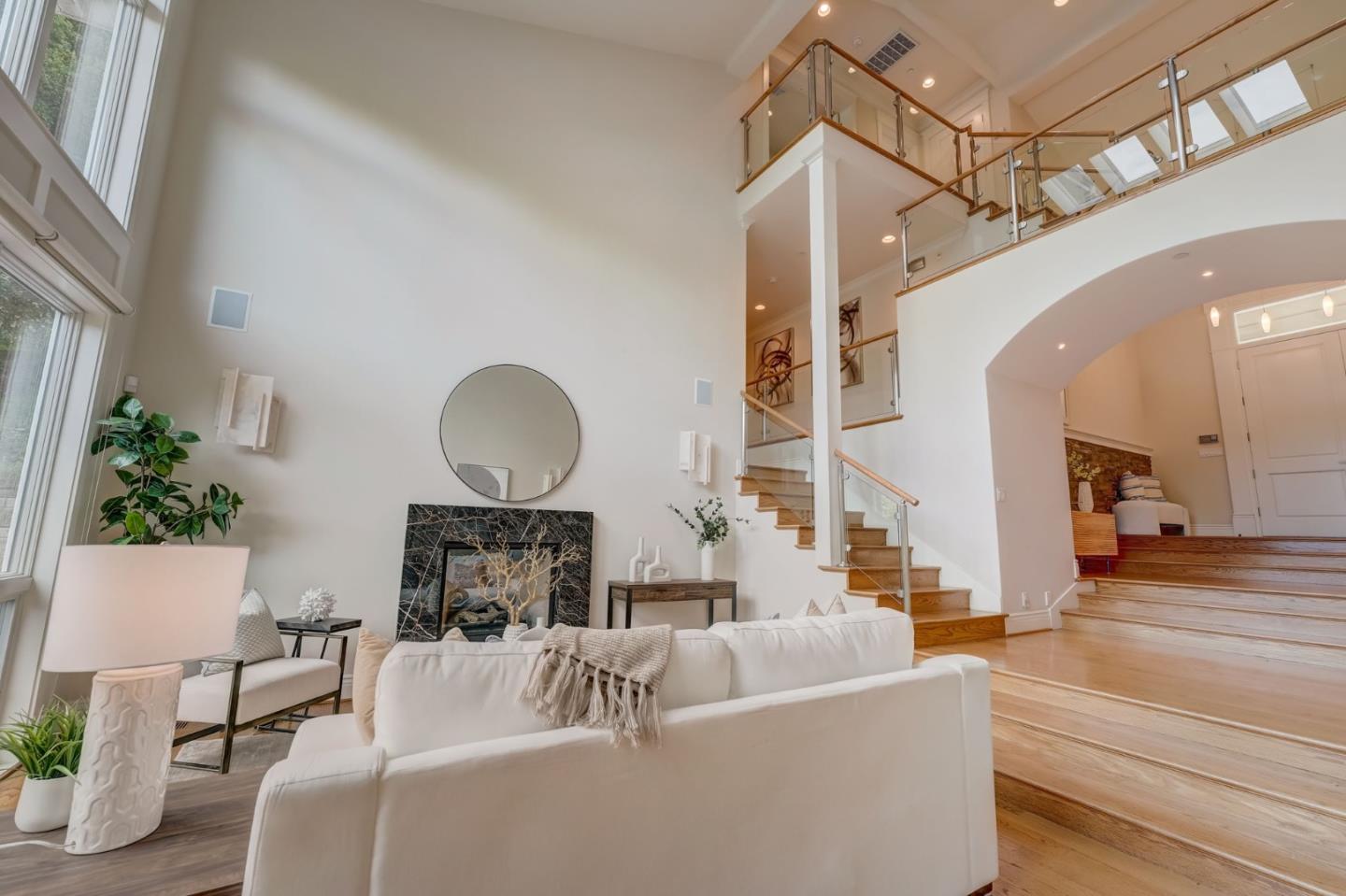 140 Emerald Estates CT