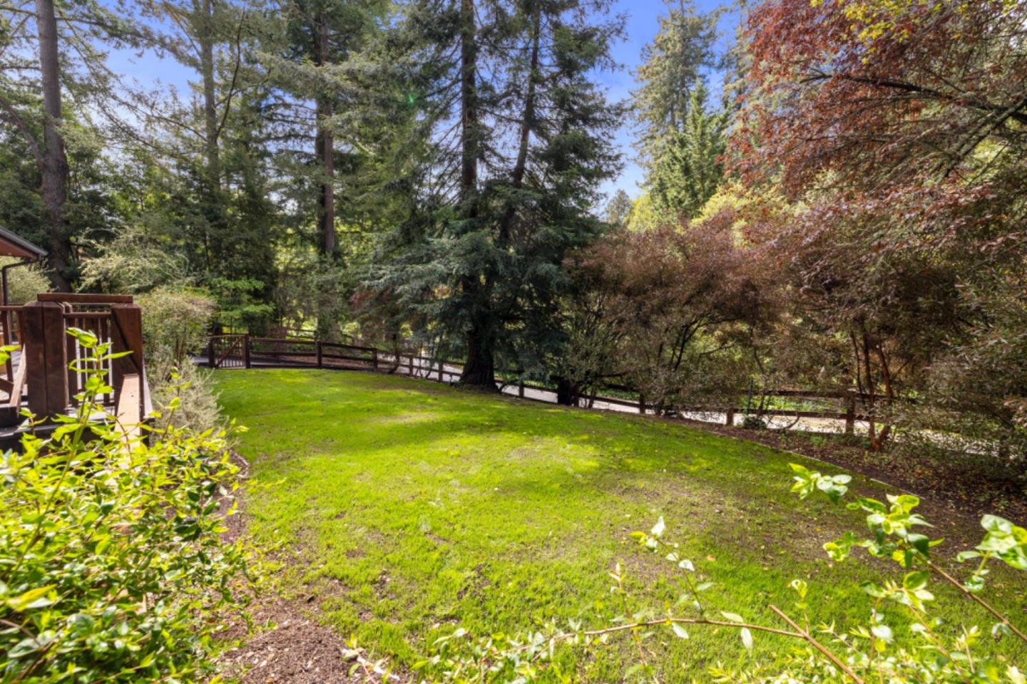 8 Blakewood WAY