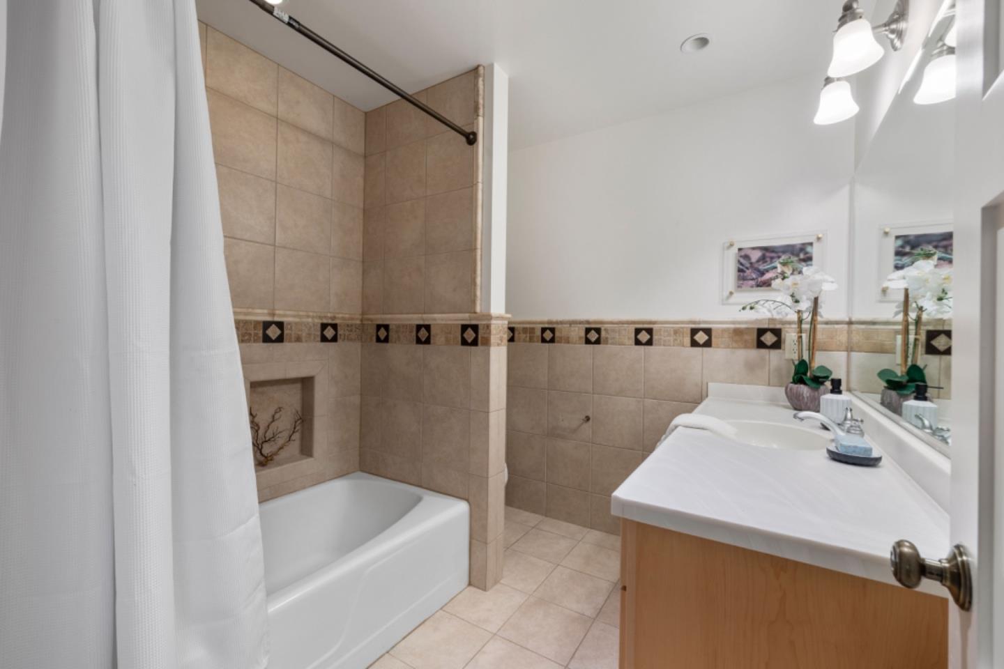 8 Blakewood WAY
