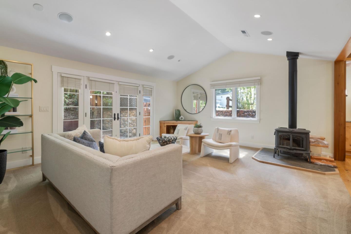 8 Blakewood WAY