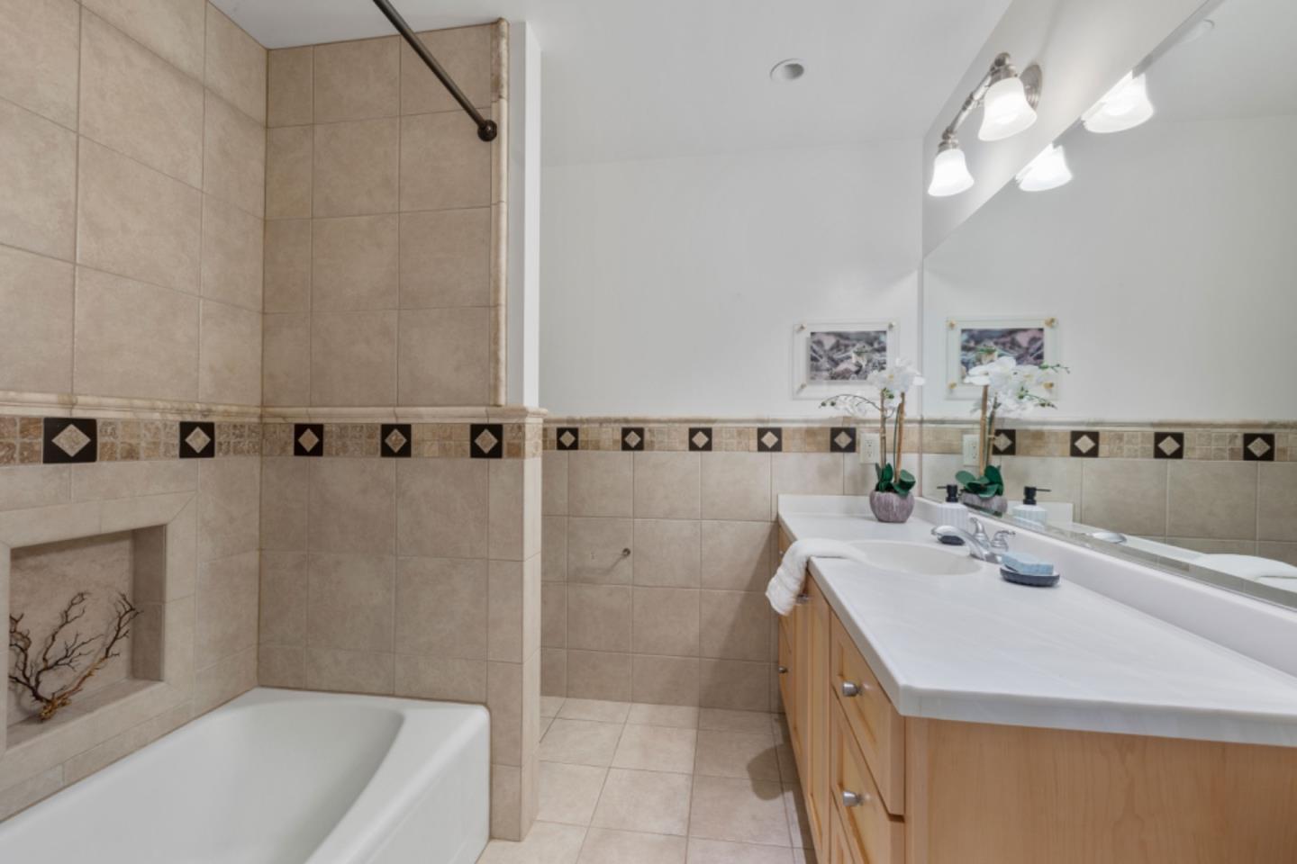 8 Blakewood WAY
