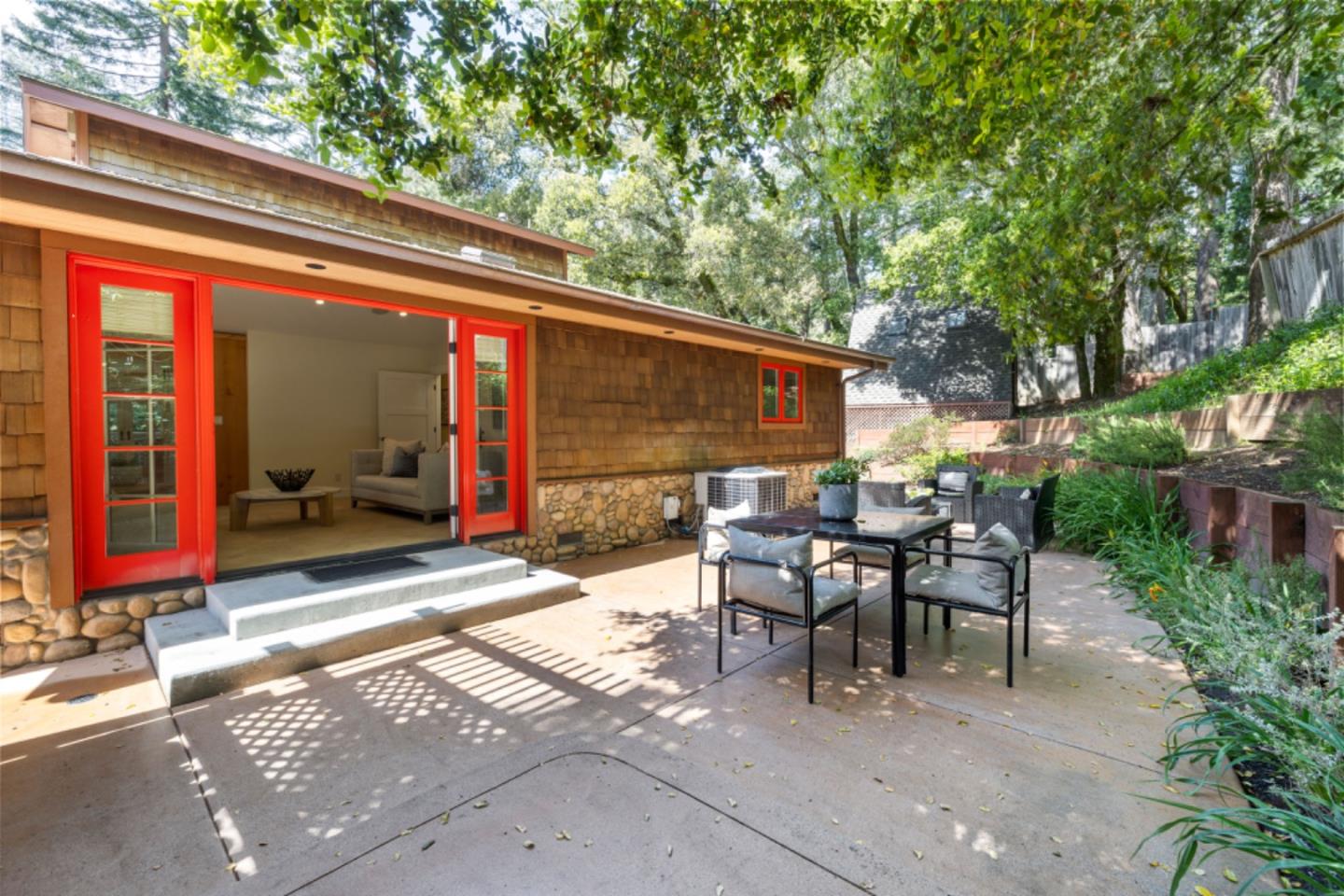 8 Blakewood WAY