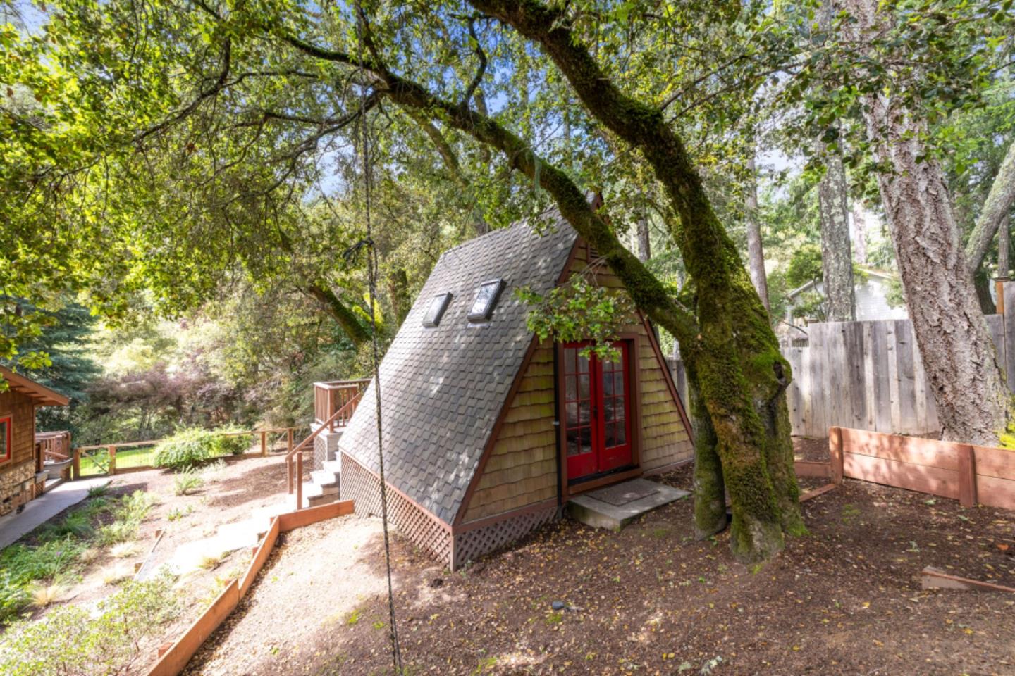 8 Blakewood WAY