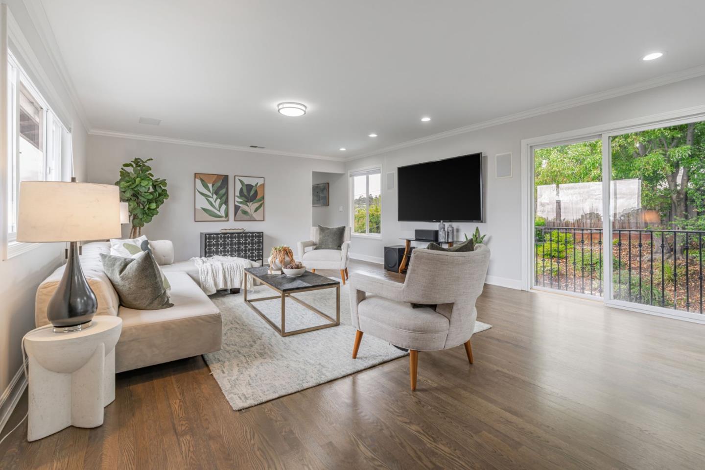 932 Pleasant Hill RD