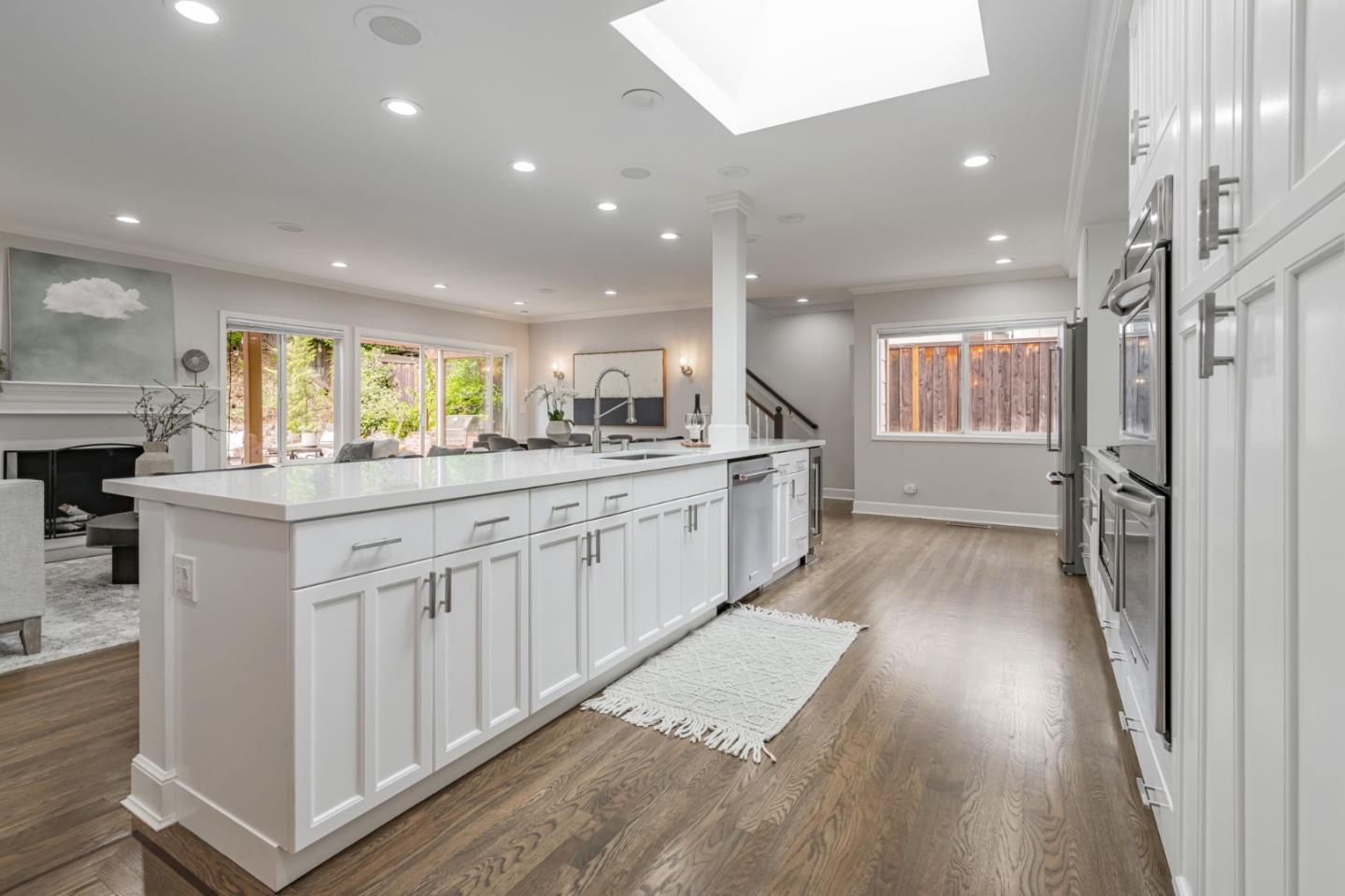 932 Pleasant Hill RD