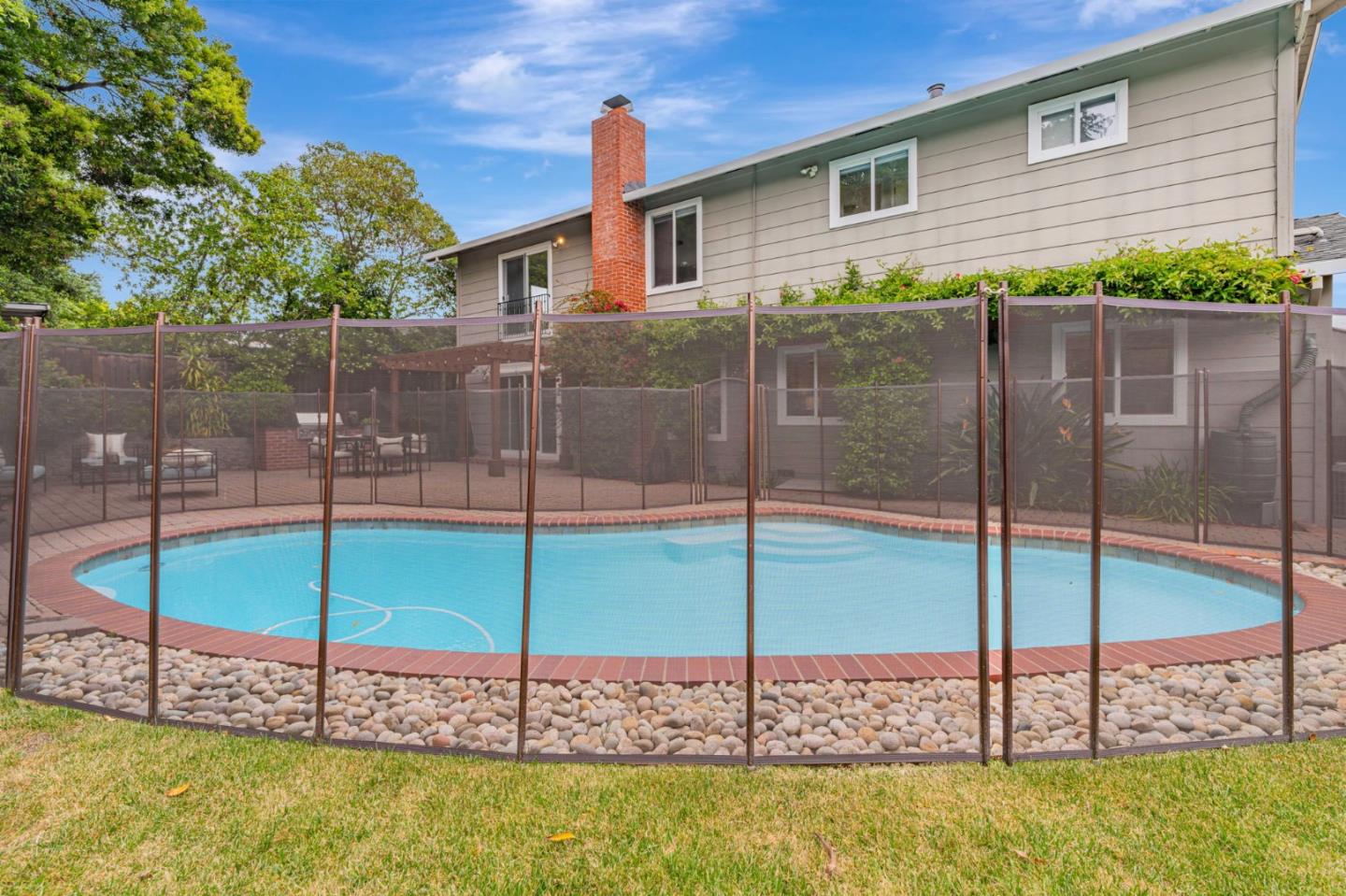 932 Pleasant Hill RD