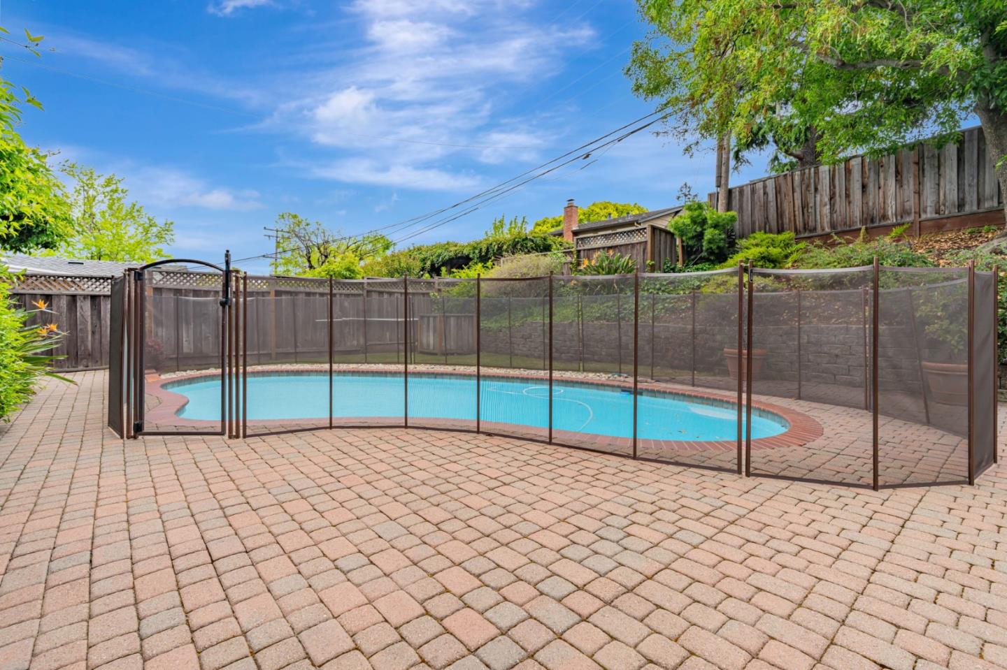 932 Pleasant Hill RD