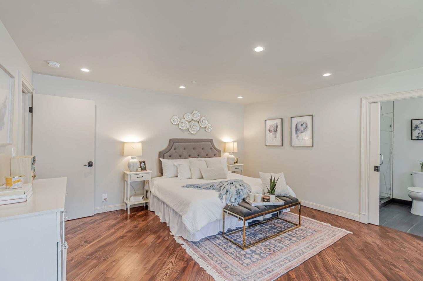 3119 Oak Knoll DR