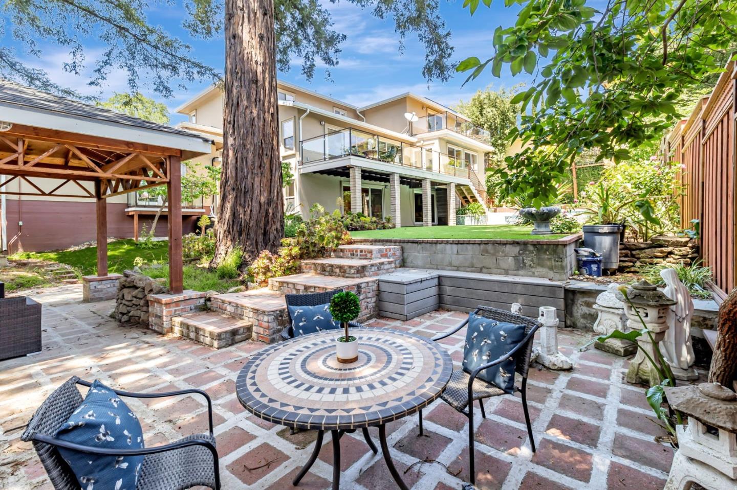 3119 Oak Knoll DR