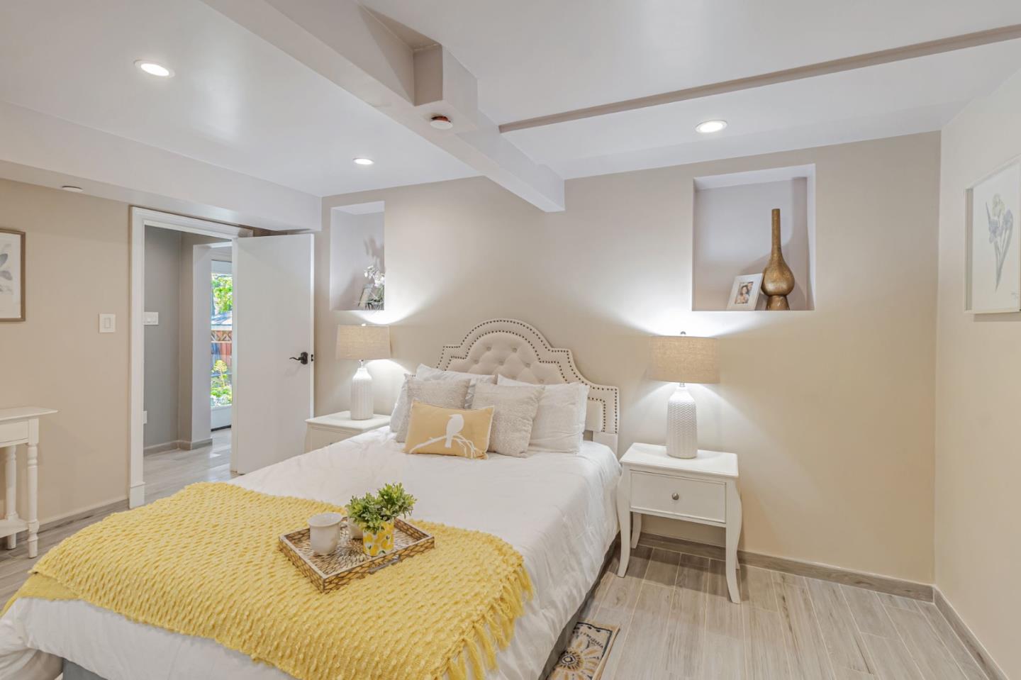 3119 Oak Knoll DR