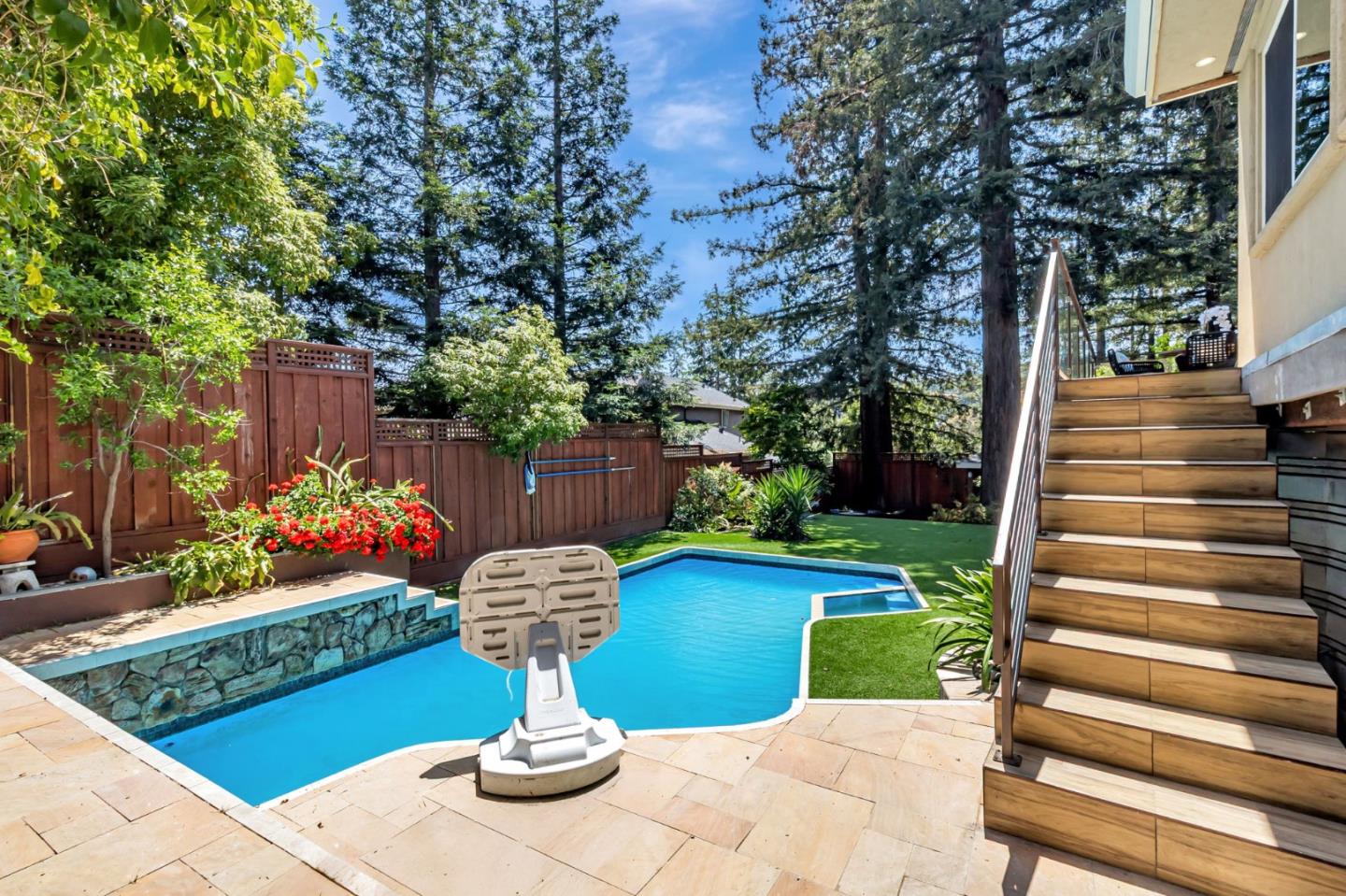 3119 Oak Knoll DR