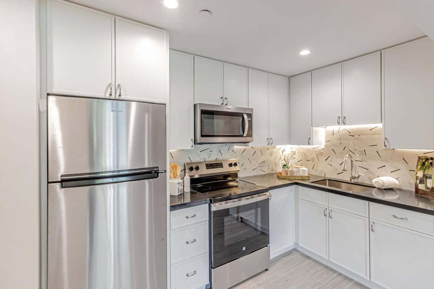 3119 Oak Knoll DR