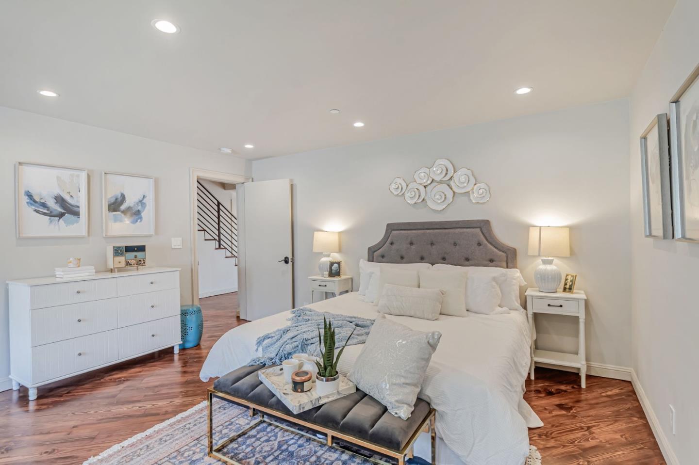 3119 Oak Knoll DR