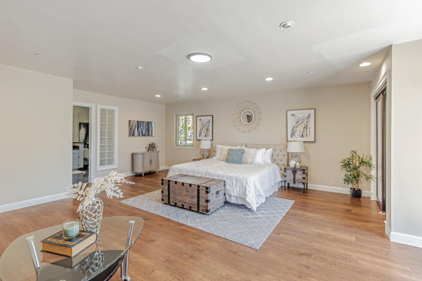 3119 Oak Knoll DR