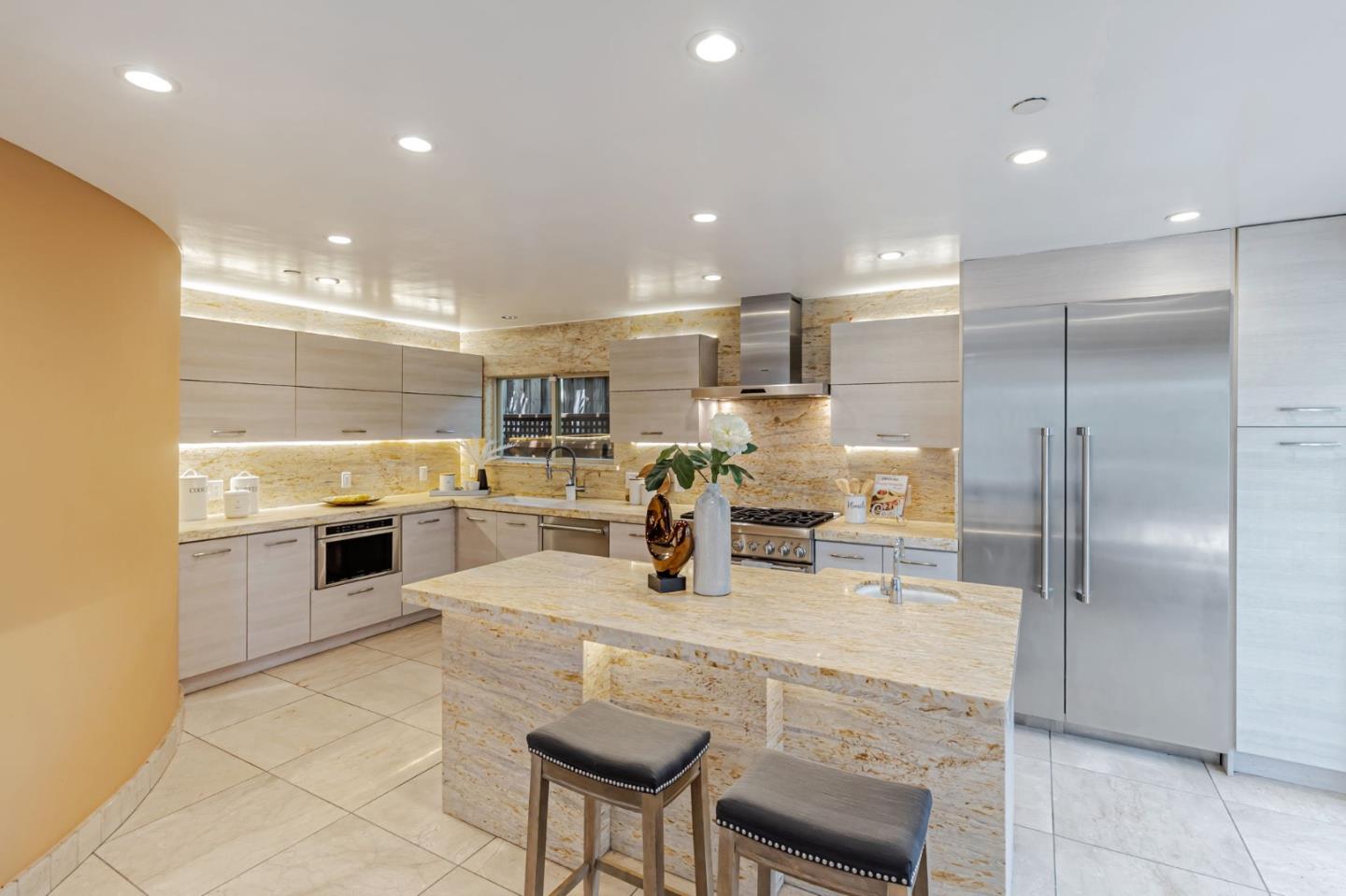 3119 Oak Knoll DR