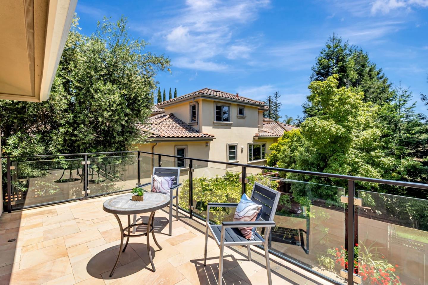 3119 Oak Knoll DR
