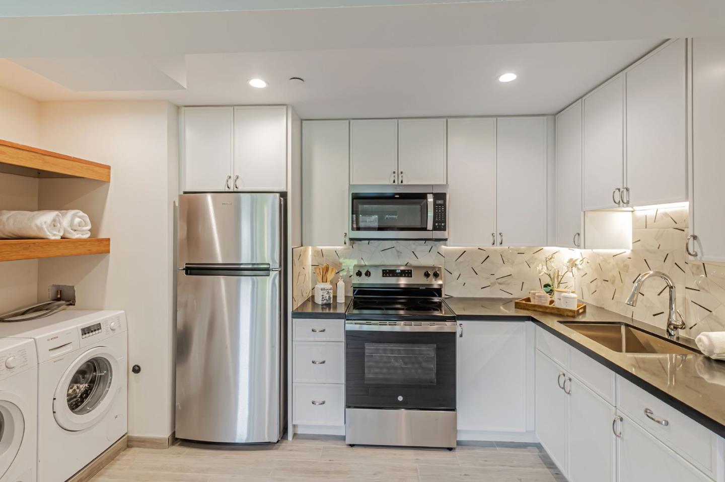 3119 Oak Knoll DR
