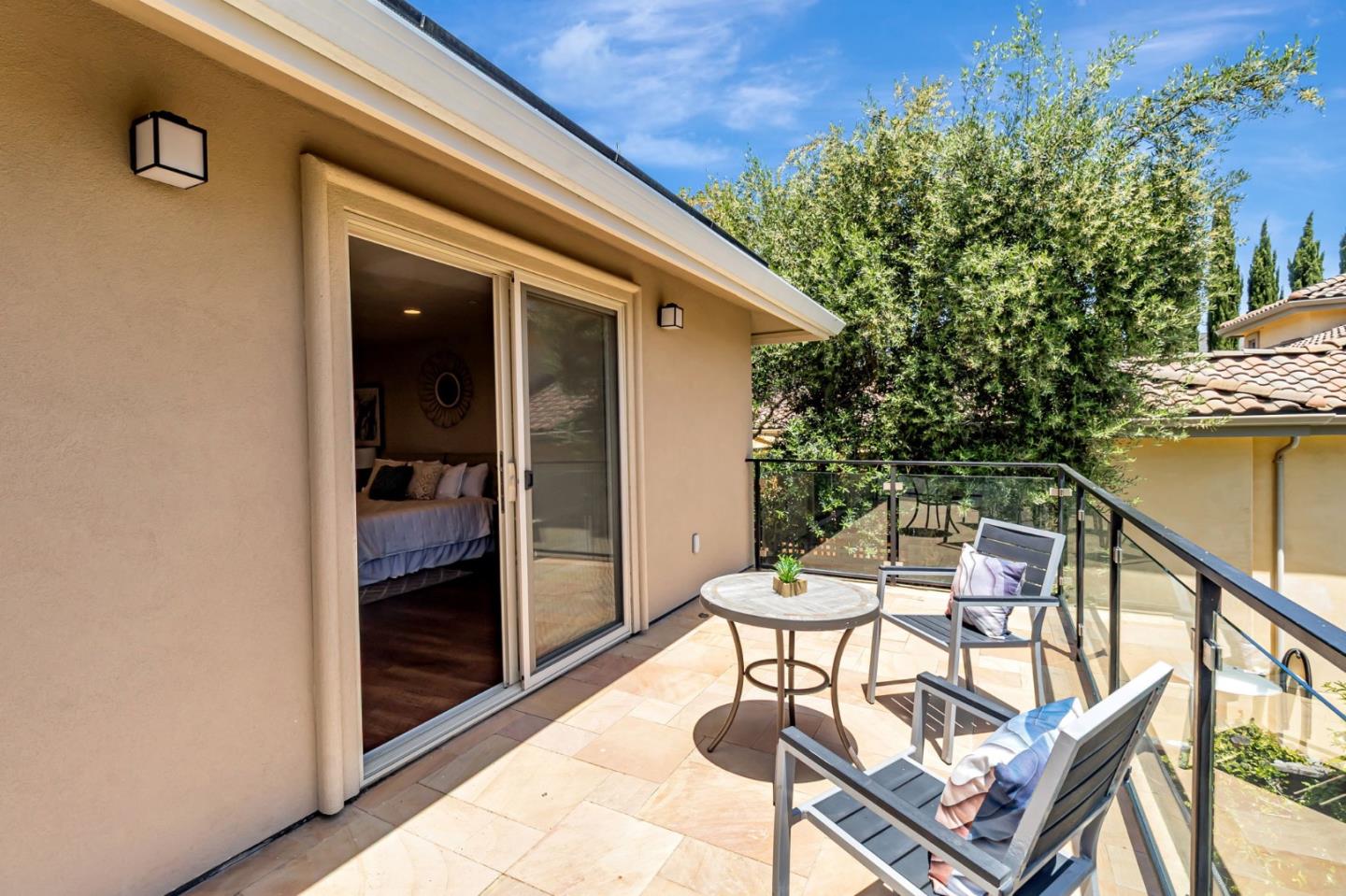 3119 Oak Knoll DR