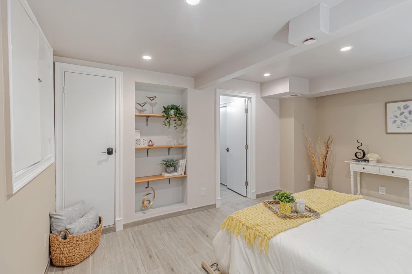 3119 Oak Knoll DR