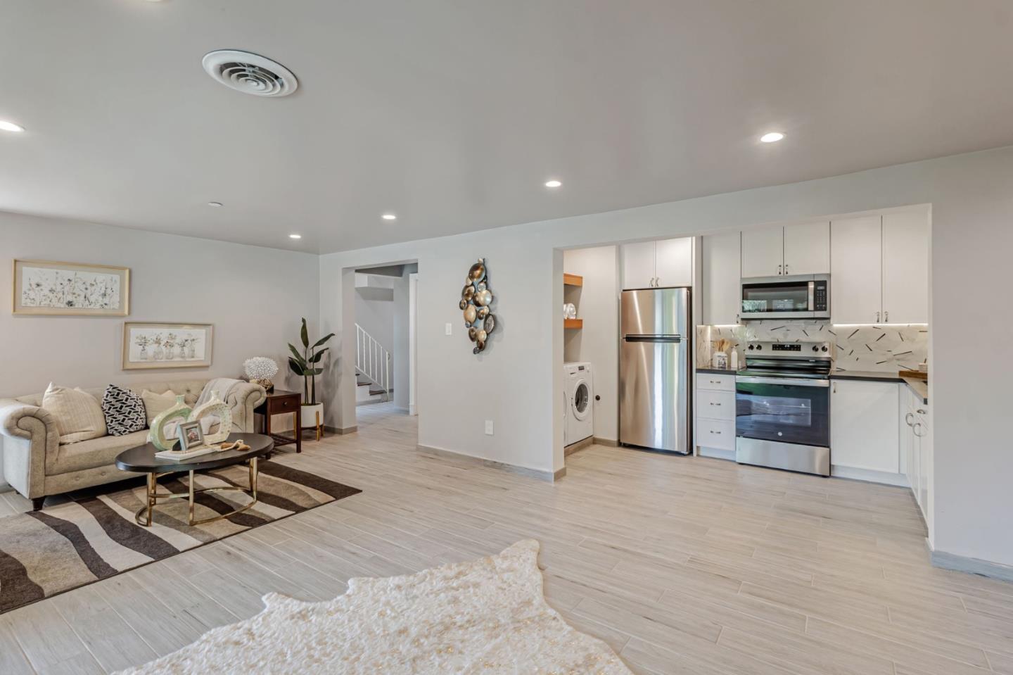 3119 Oak Knoll DR