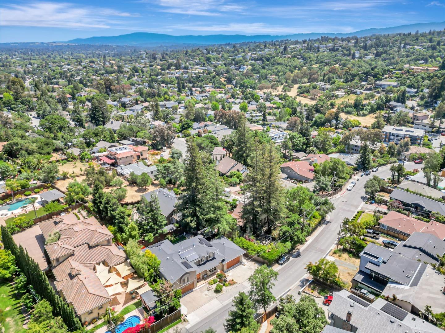 3119 Oak Knoll DR