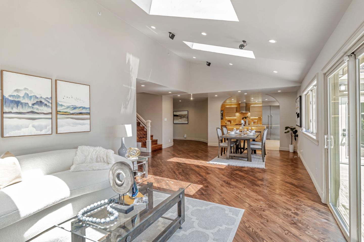3119 Oak Knoll DR