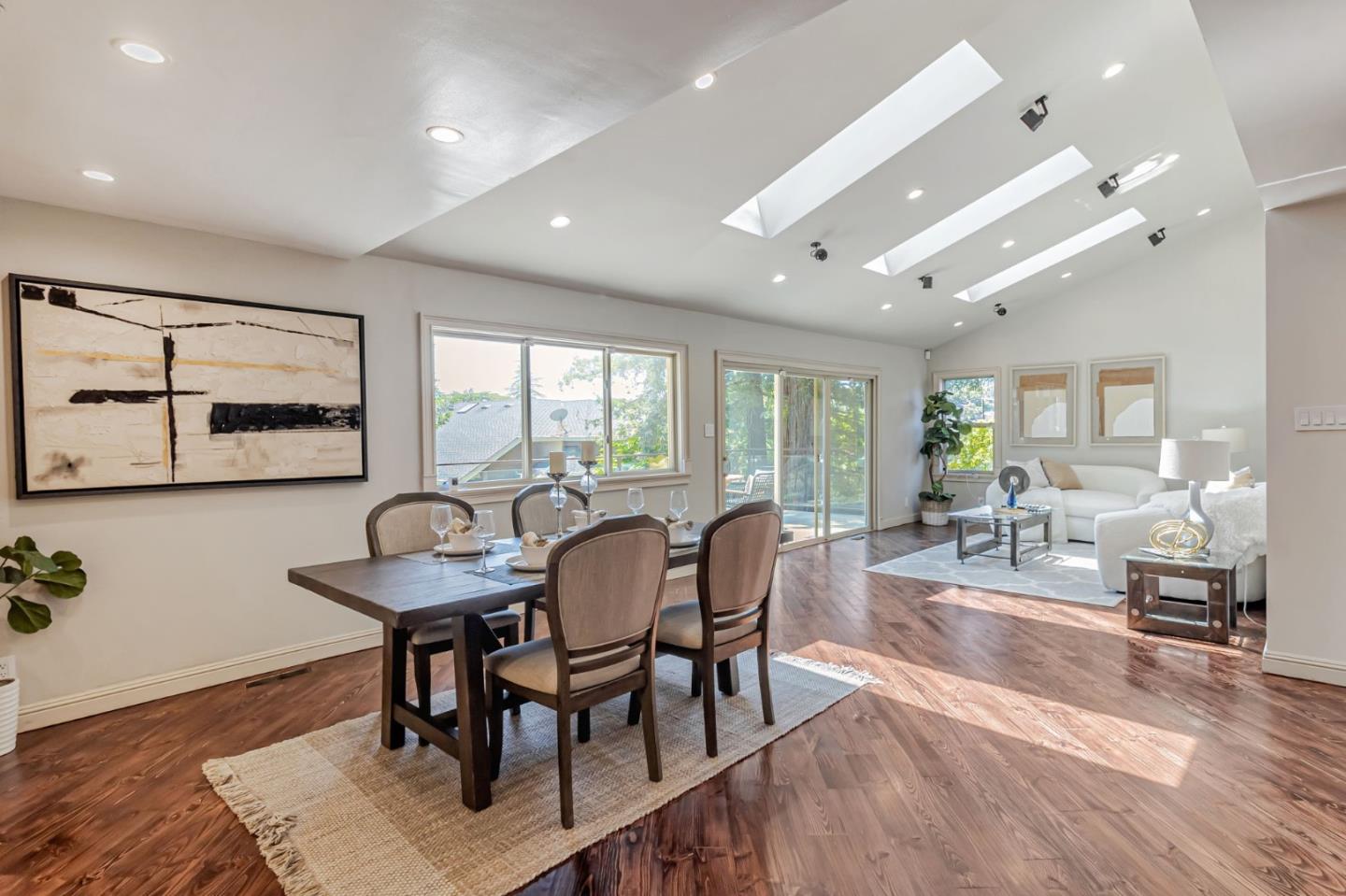 3119 Oak Knoll DR