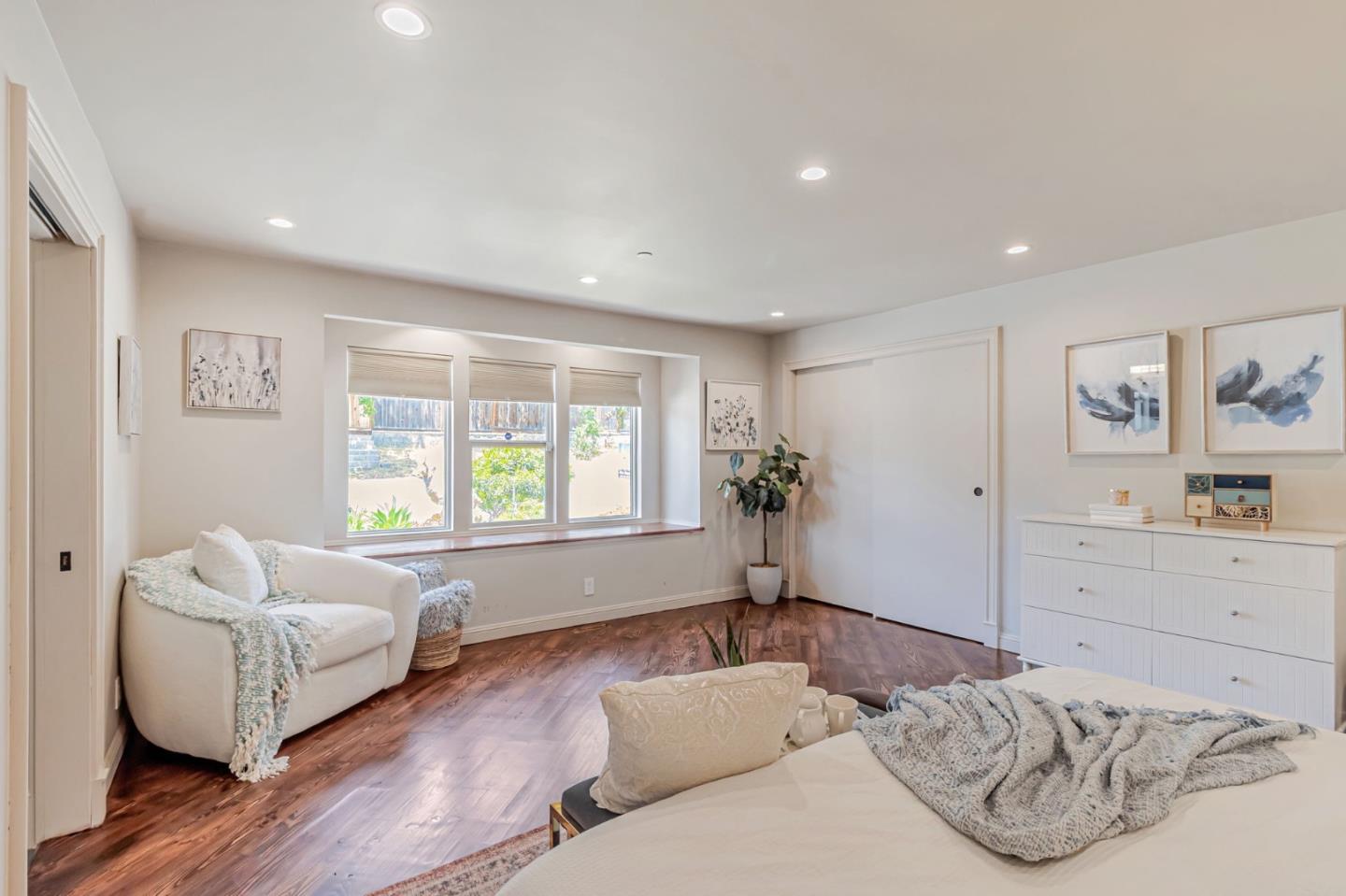 3119 Oak Knoll DR