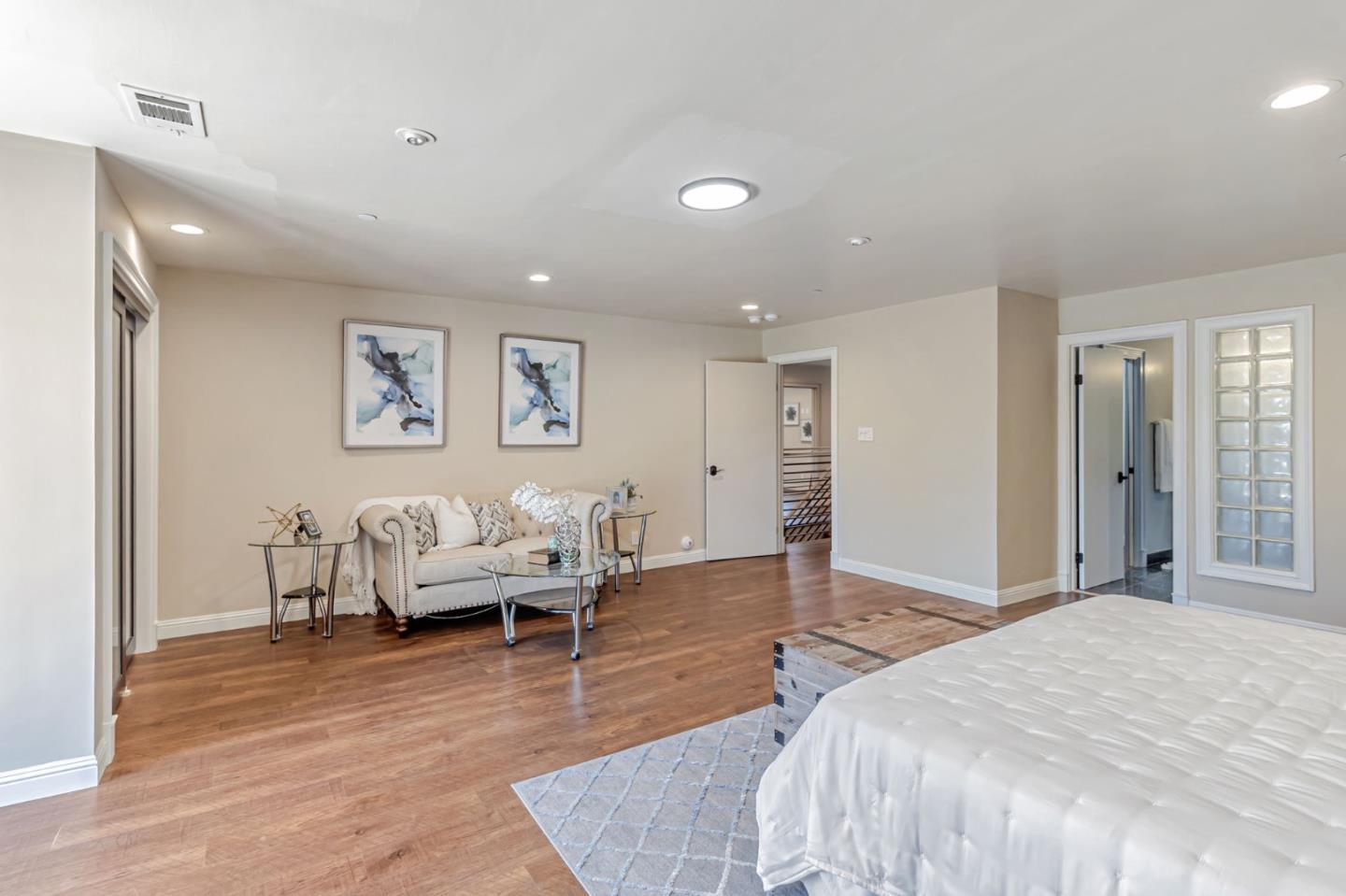 3119 Oak Knoll DR