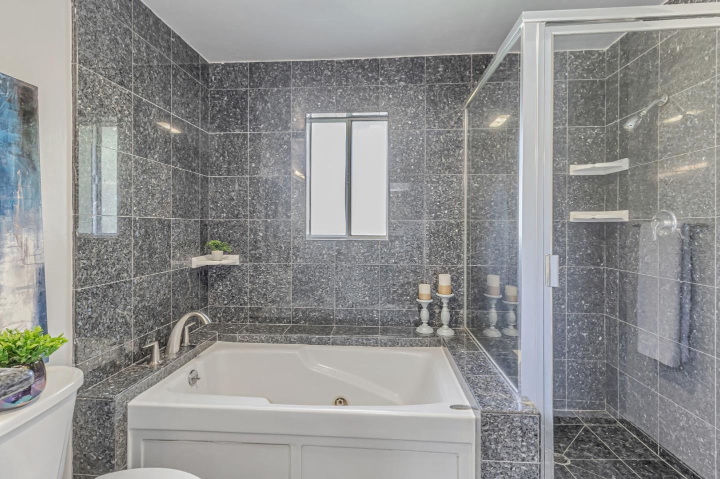 3119 Oak Knoll DR
