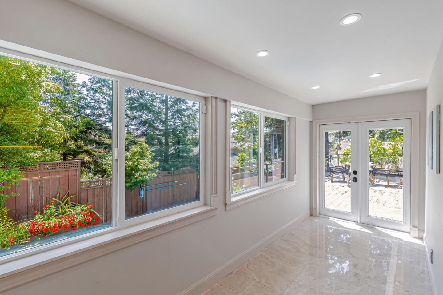 3119 Oak Knoll DR