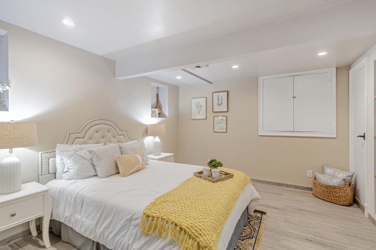 3119 Oak Knoll DR