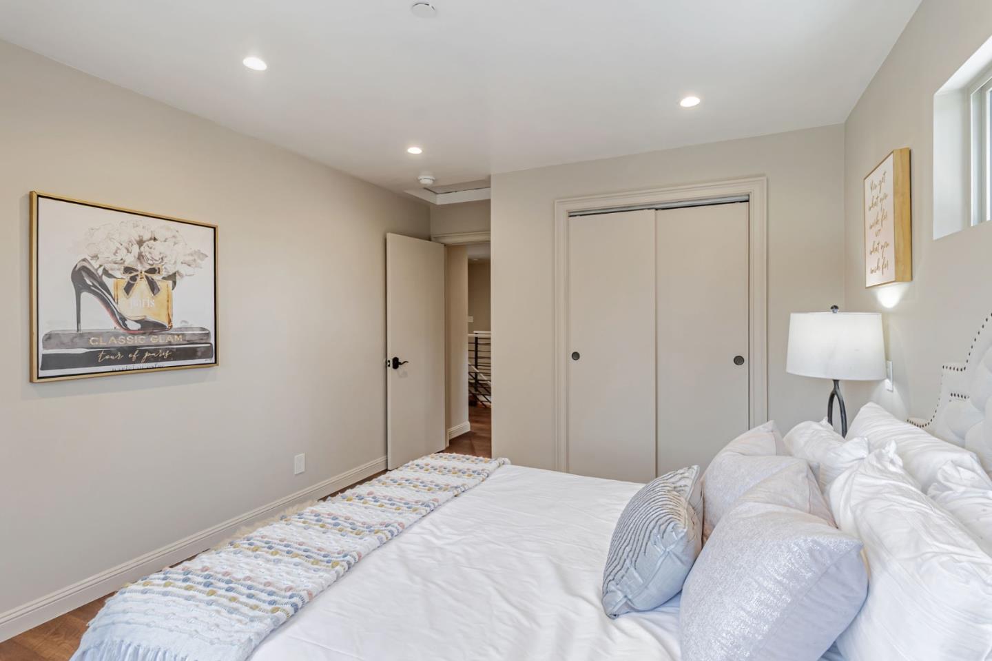 3119 Oak Knoll DR