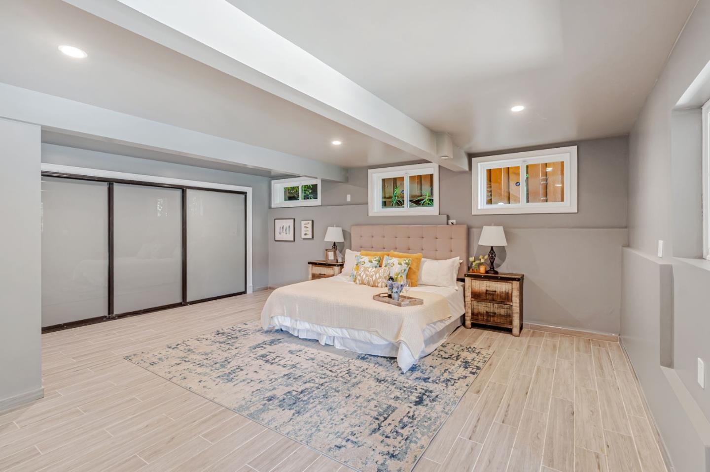 3119 Oak Knoll DR