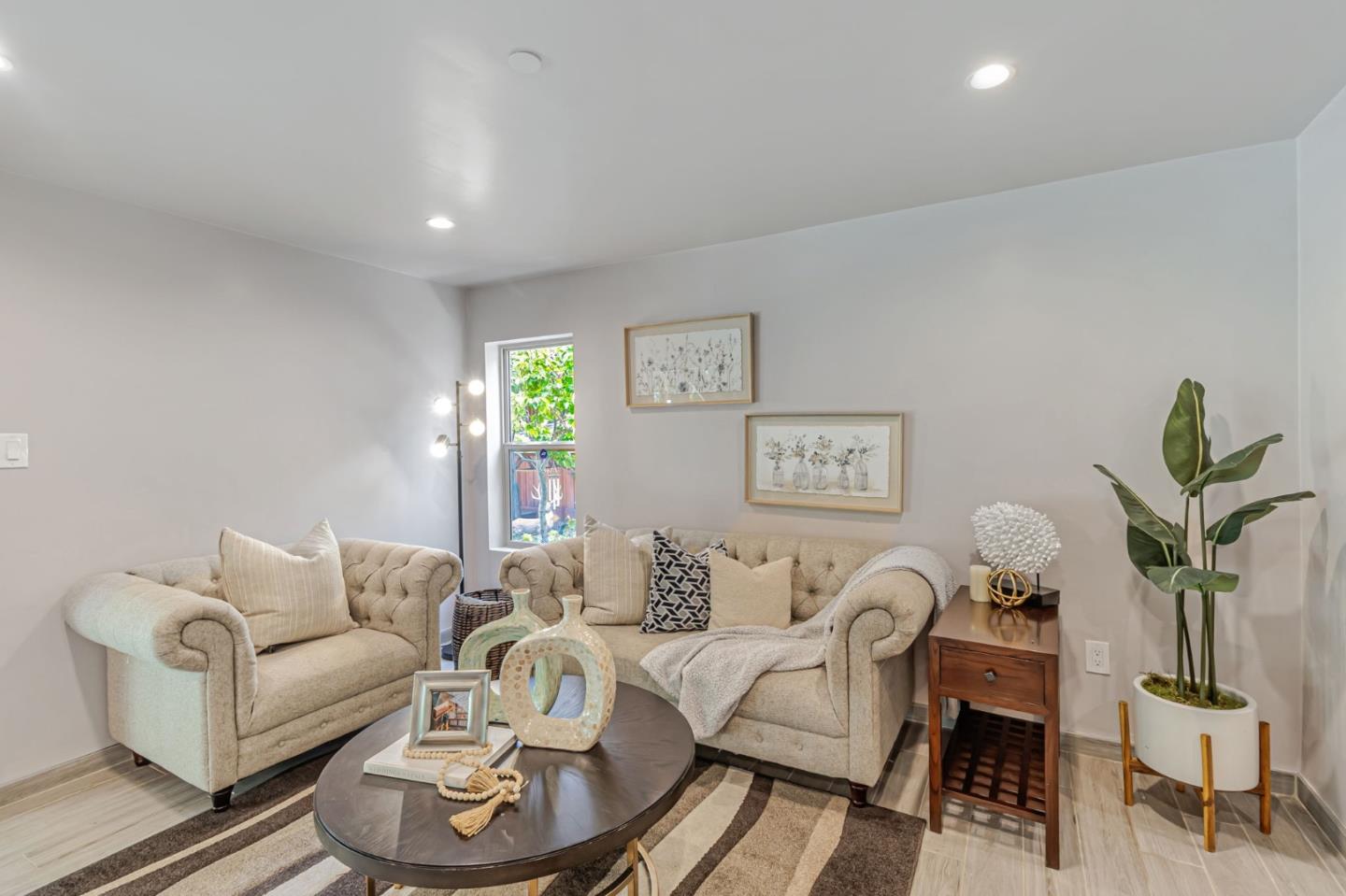 3119 Oak Knoll DR