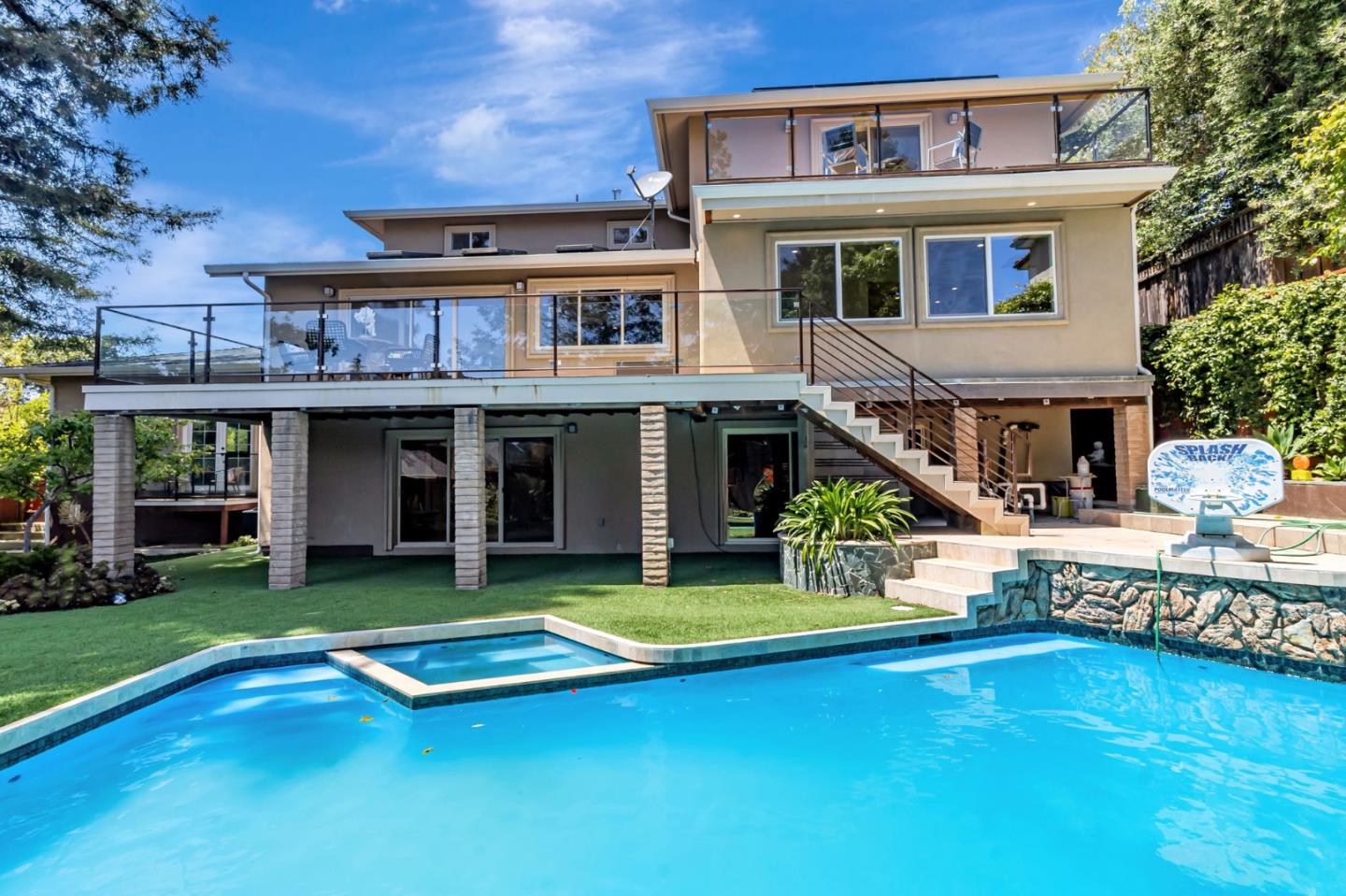 3119 Oak Knoll DR