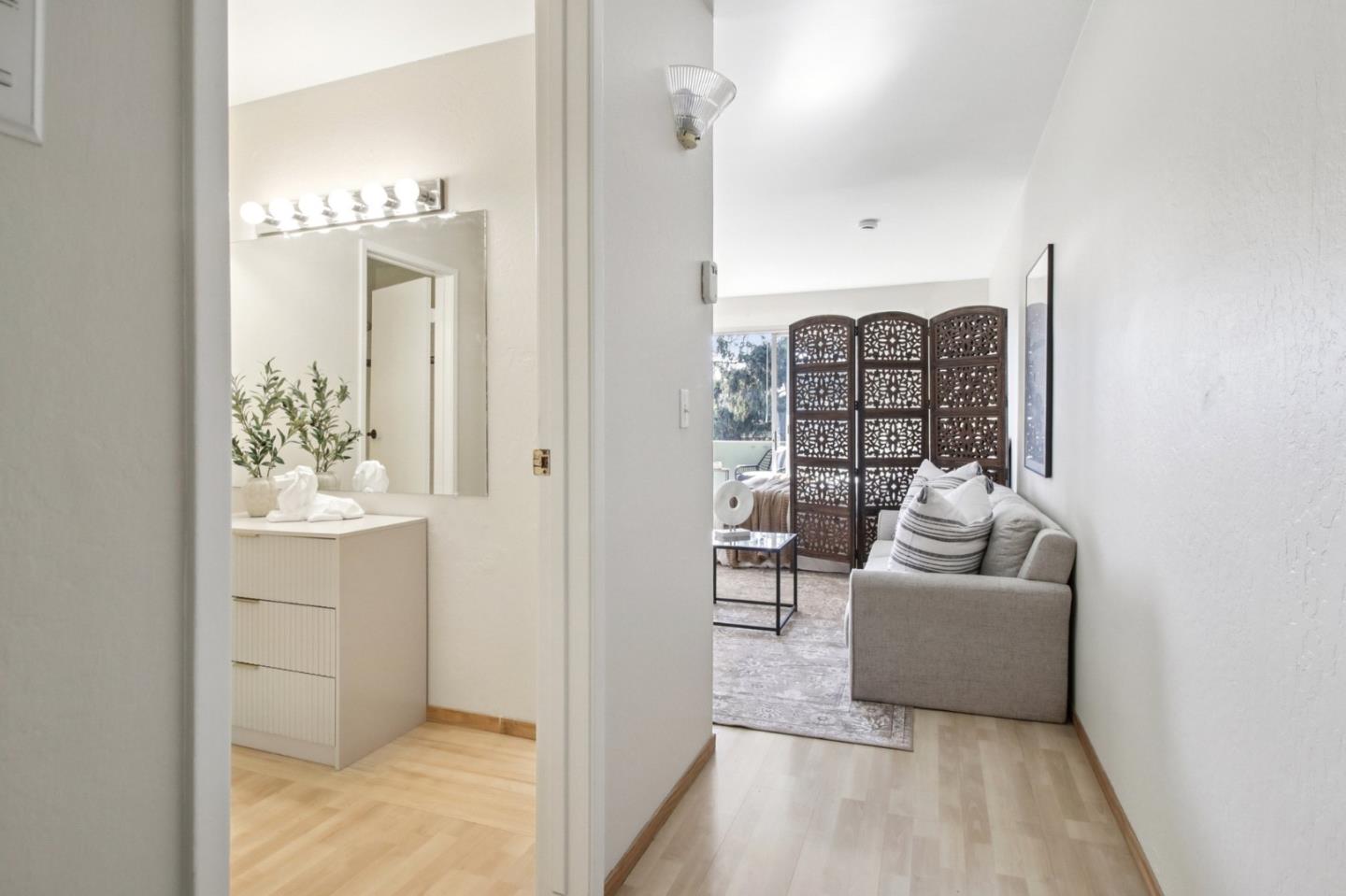 1458 Hudson Street 207