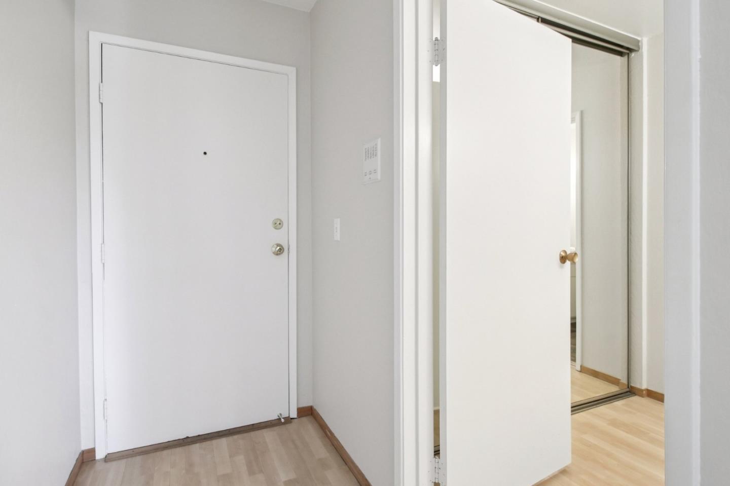 1458 Hudson Street 207