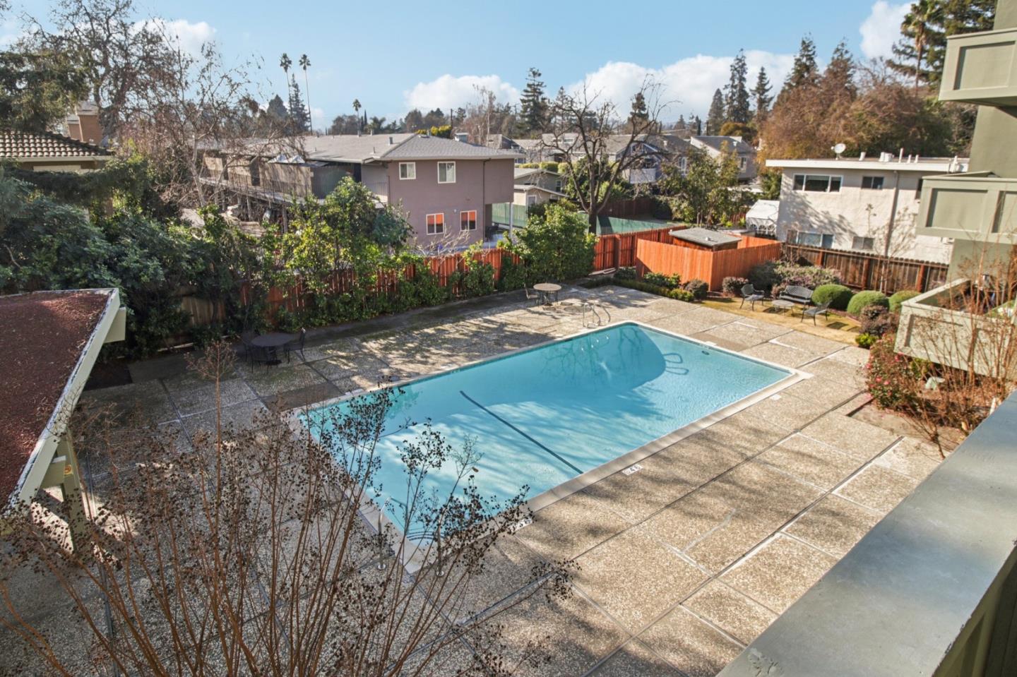 1458 Hudson Street 207