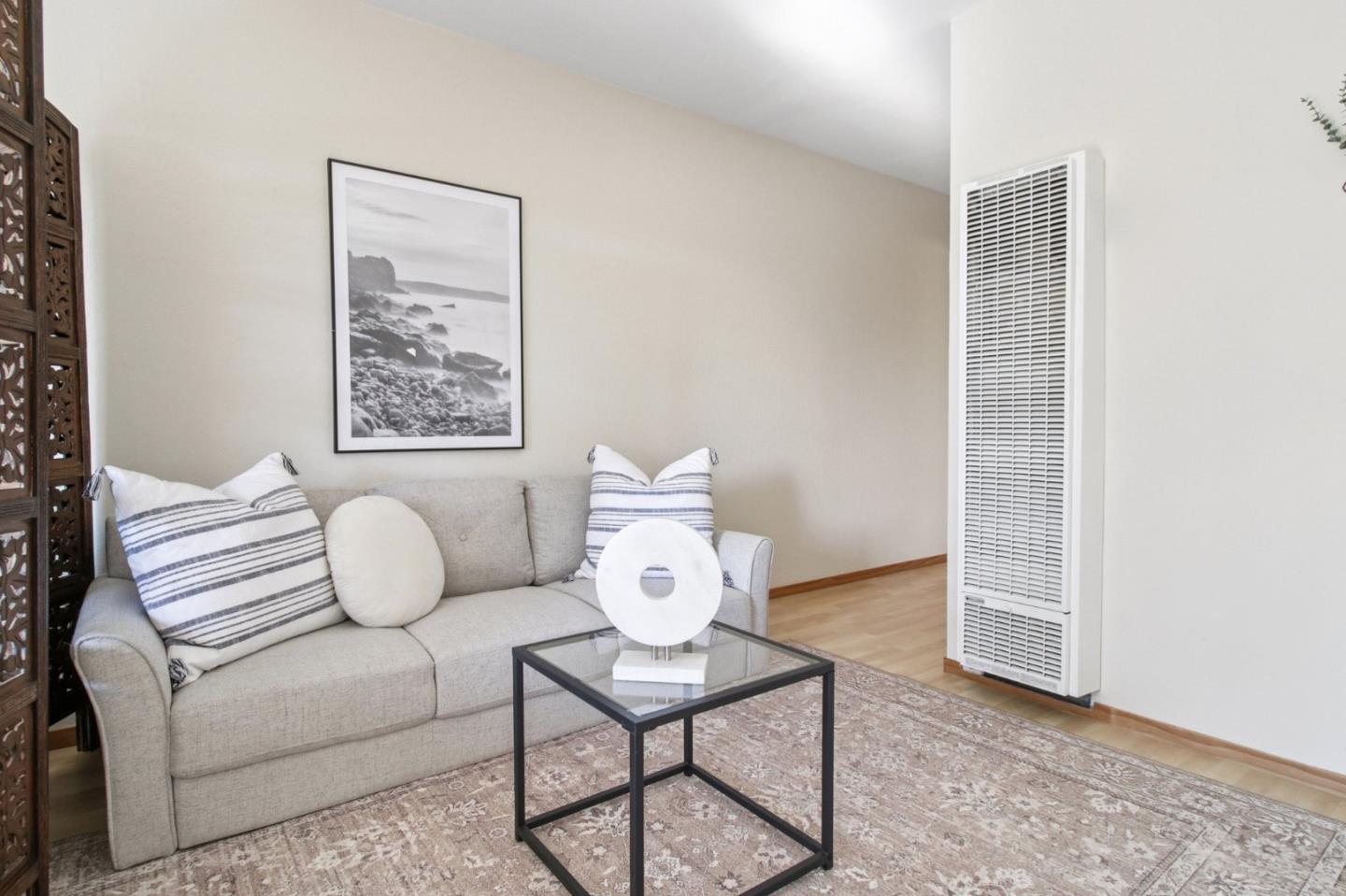 1458 Hudson Street 207