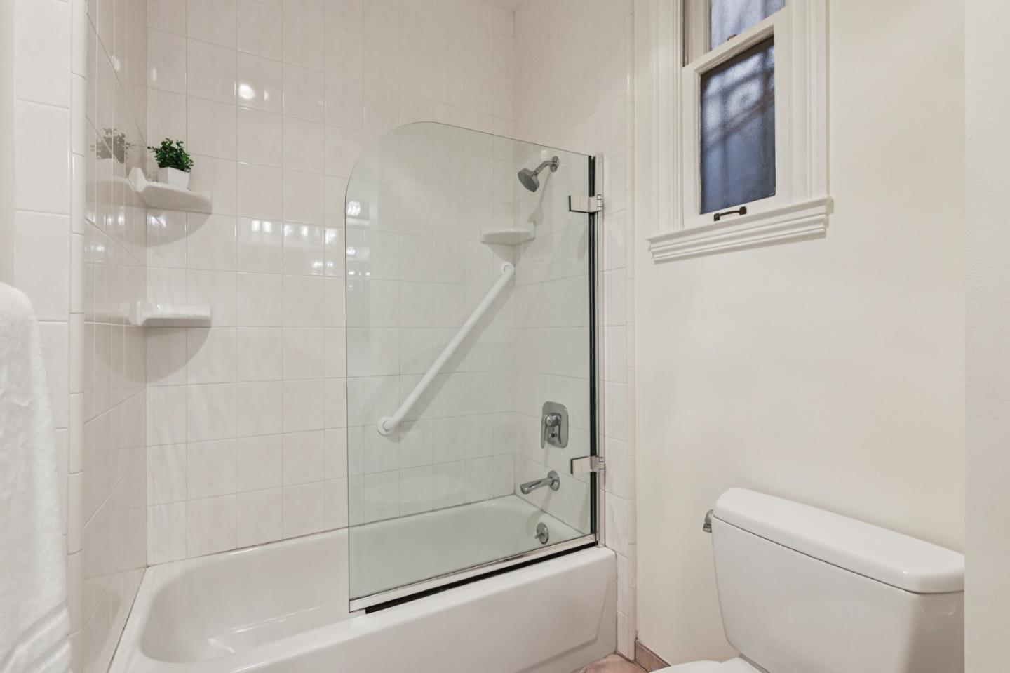 1632 Taylor Street 5