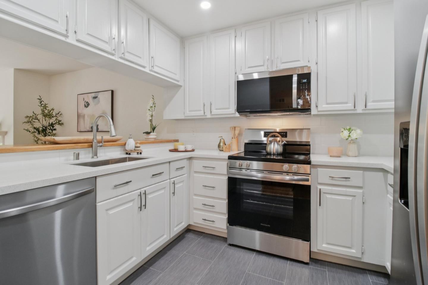 35 West 20th Avenue 105