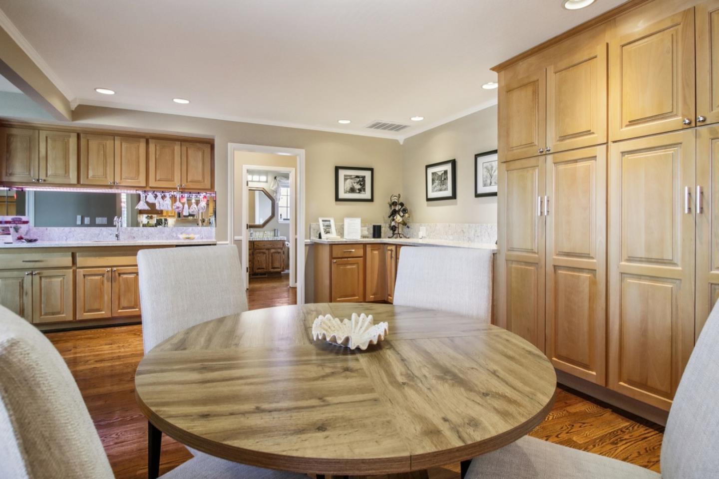 733 Temescal Way