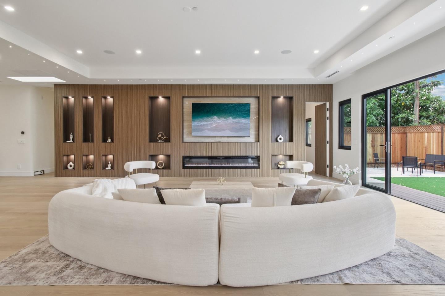 784 South Genevieve Lane