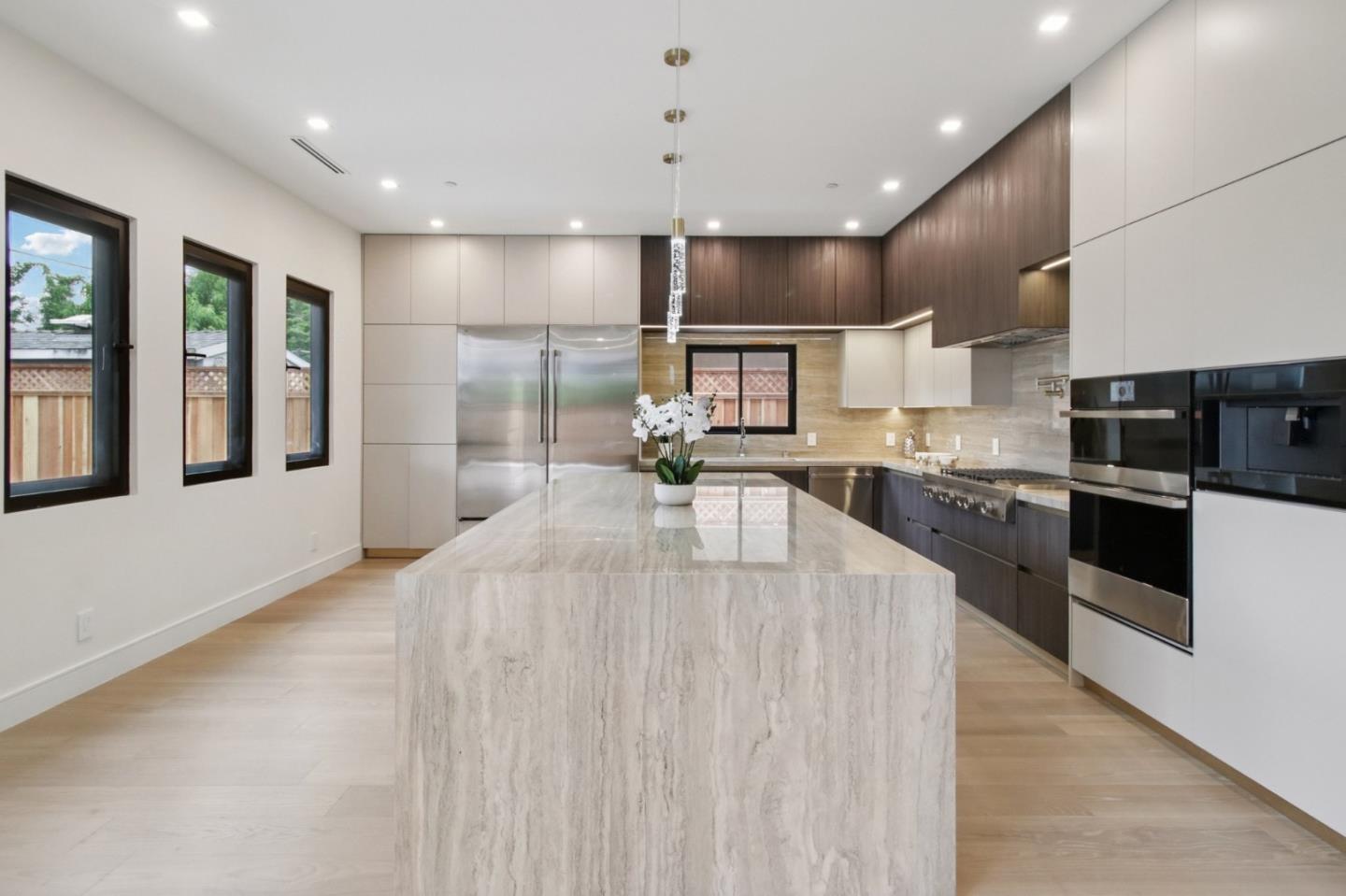 784 South Genevieve Lane