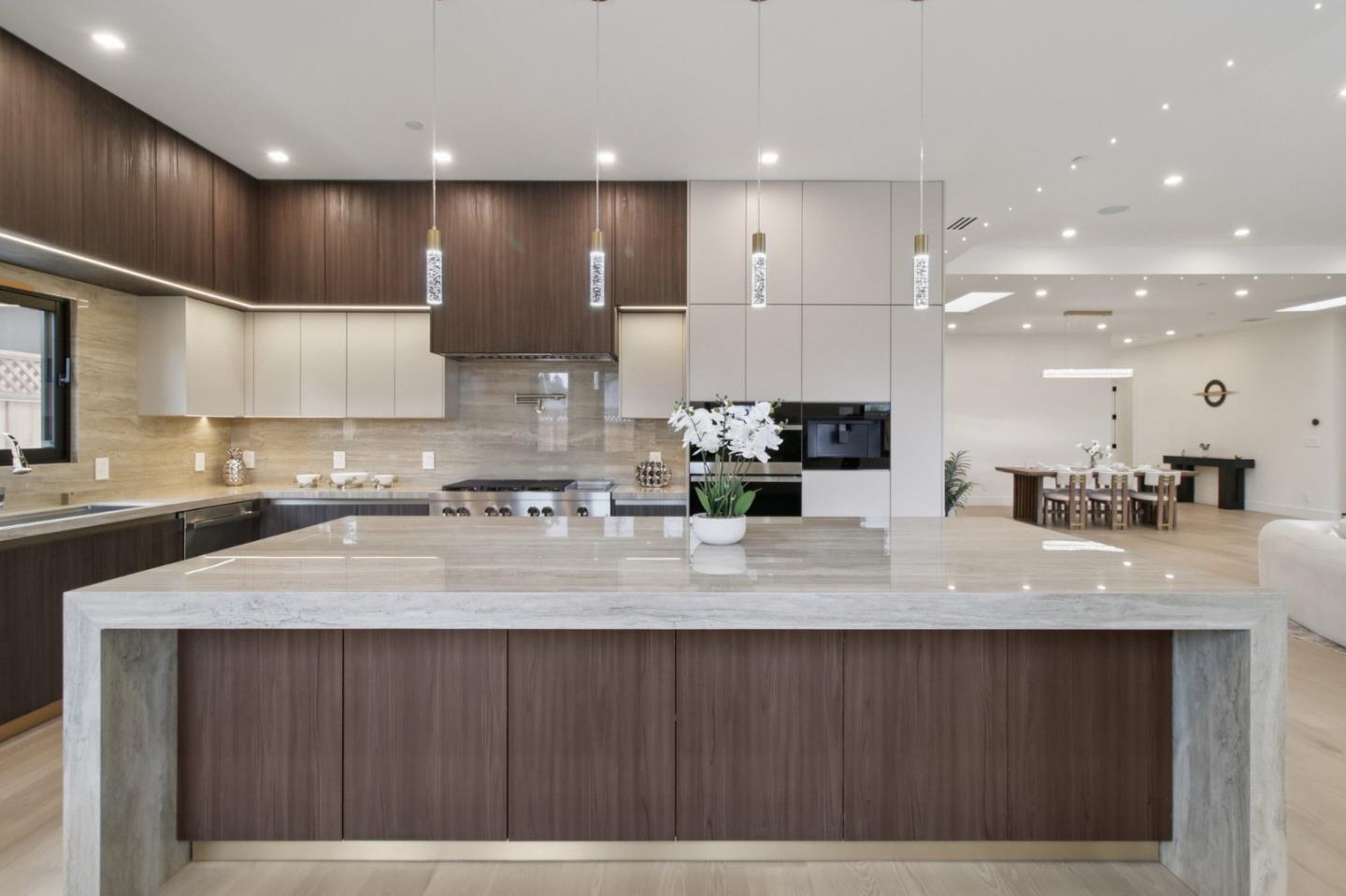 784 South Genevieve Lane