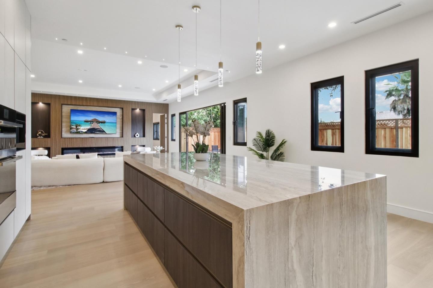 784 South Genevieve Lane