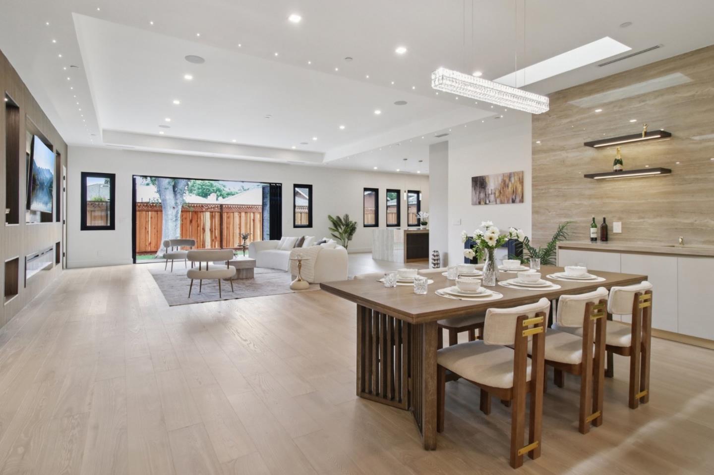 784 South Genevieve Lane